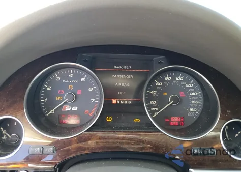 2008 Audi S8 Quattro z USA, uszkodzony, nr VIN WAUPN94E08N008816